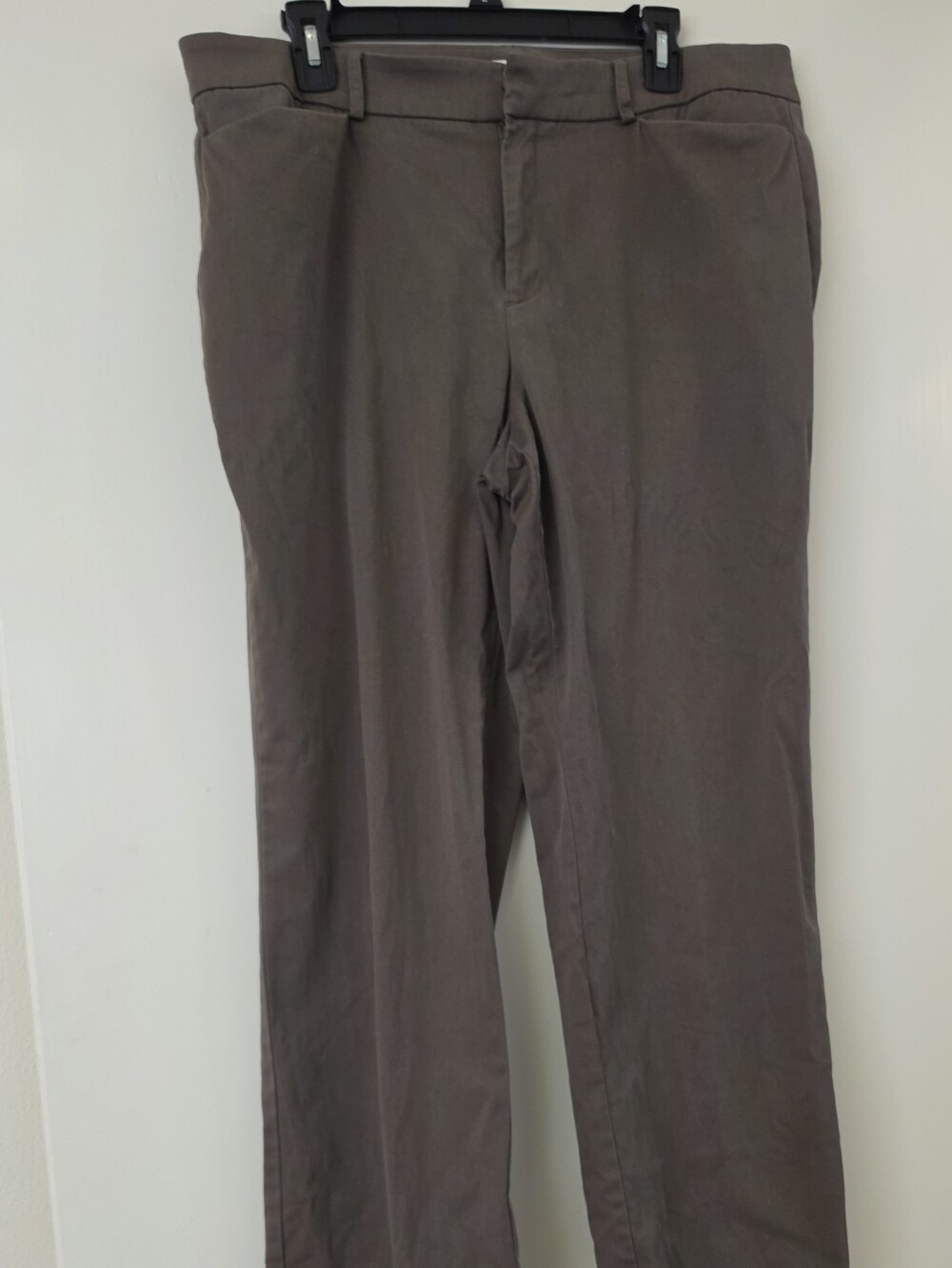 Women's Dockers Pants in Dark Brown, Size 16